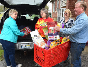 M-SNAP donates 635 pounds of food  to area pantries